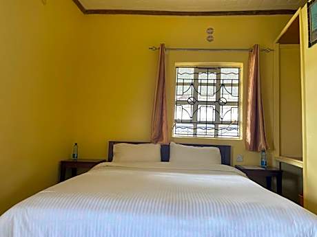 Triple Room with Mountain View