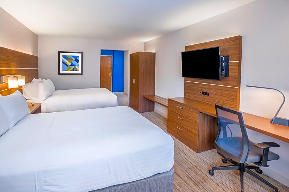 Holiday Inn Express Wisconsin Dells, an IHG Hotel