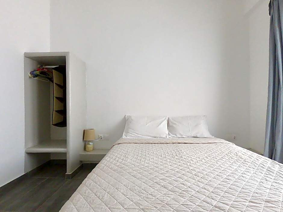 Anny Studios & Rooms Perissa Beach