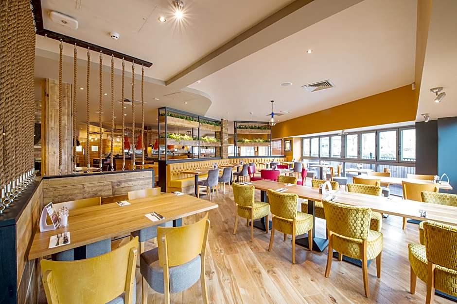 Premier Inn Yeovil Town Centre