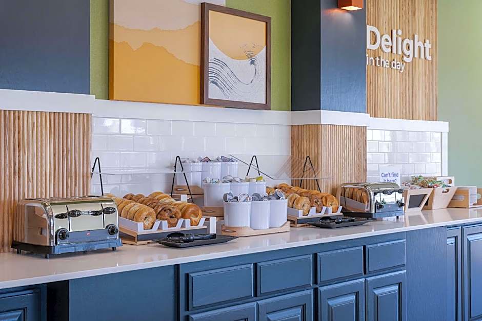 Spark by Hilton Dumas