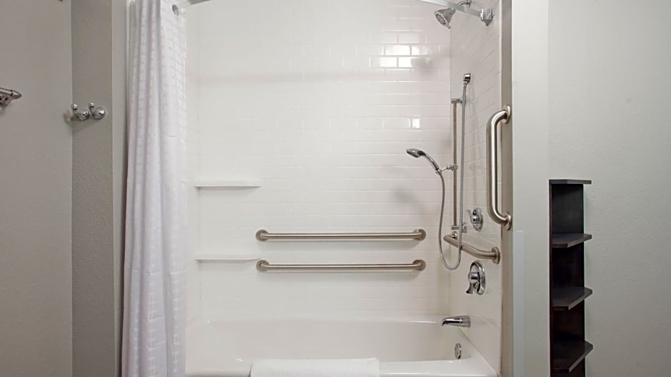 Candlewood Suites Kearney, an IHG Hotel