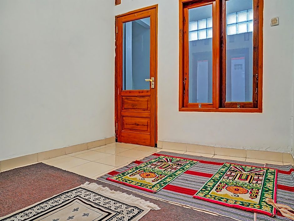 Hotel O Penginapan Hj Lilis Syariah