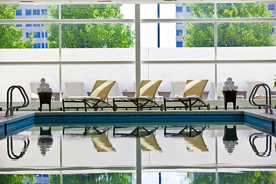 Renaissance by Marriott Schaumburg Convention Center Hotel