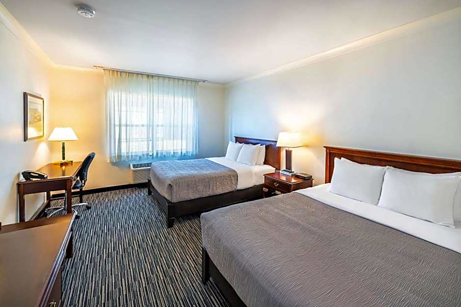 Quality Inn & Suites Garden Of The Gulf