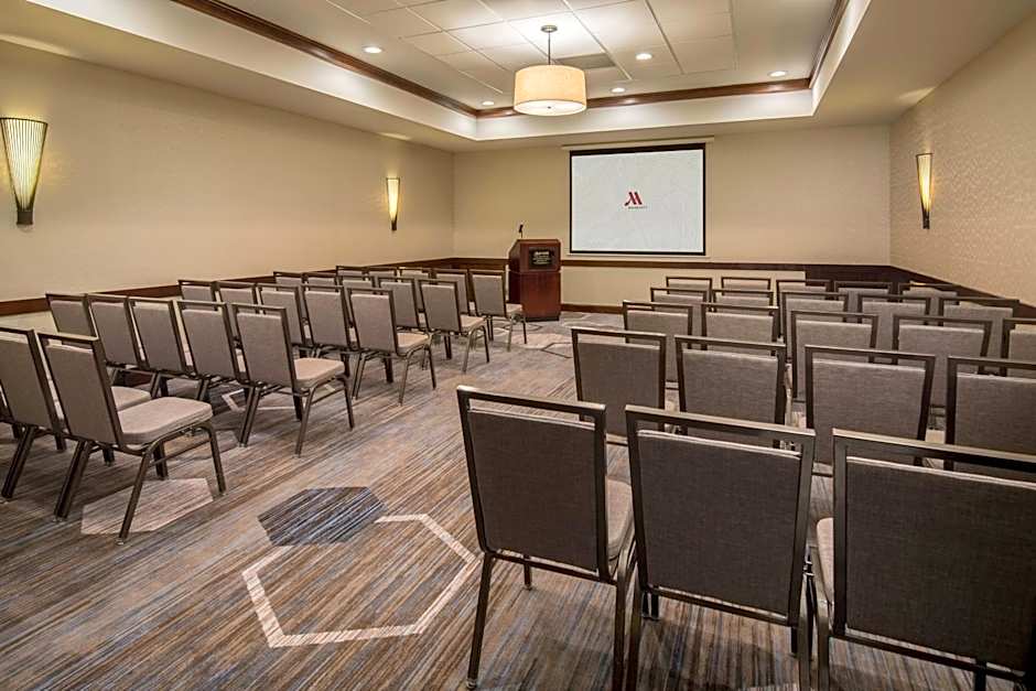 Fullerton Marriott At California State University