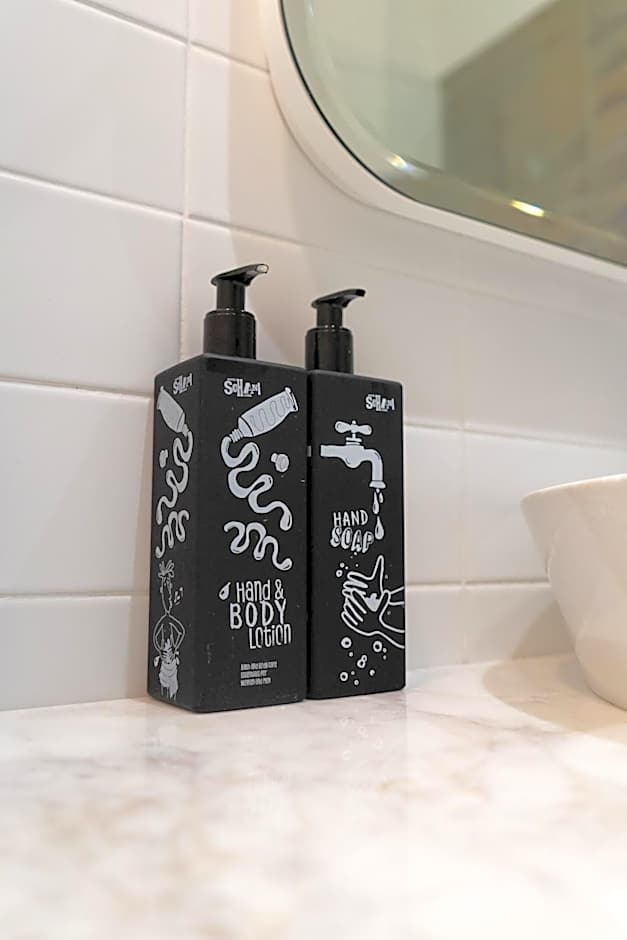 Hotel Schani Salon