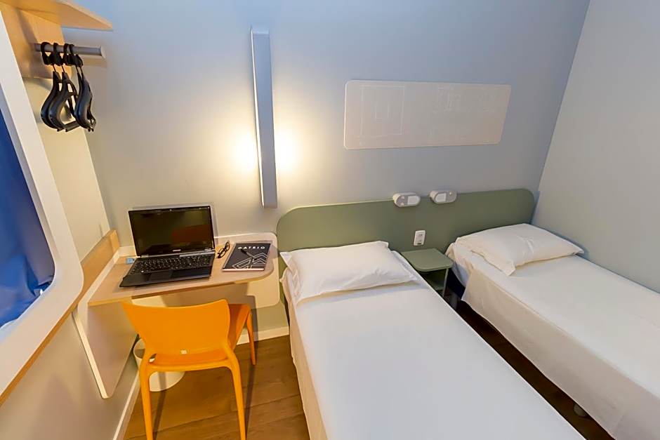 Ibis Budget Blumenau