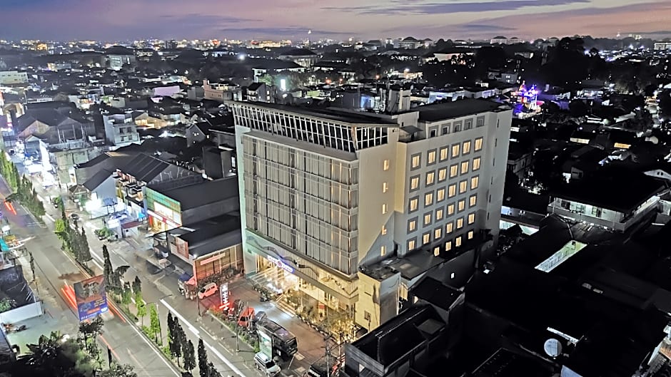 Grand Tjokro Yogyakarta Hotel
