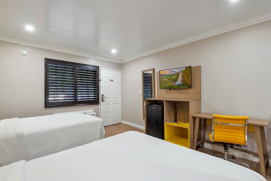 Hotel H-Wood