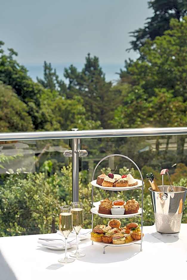 Fermain Valley Hotel