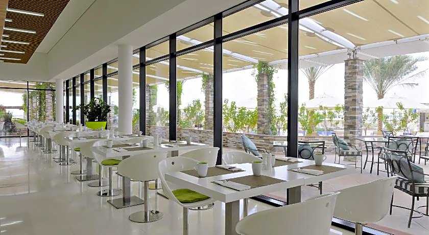 Park Inn Abu Dhabi, Yas Island