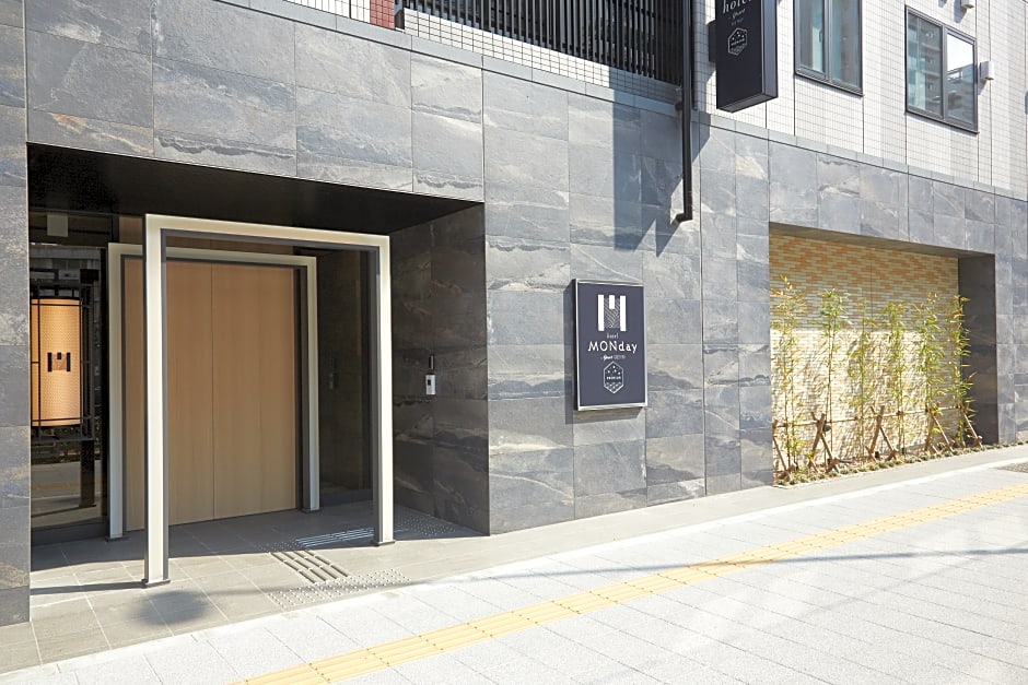 MONday Apart Premium Ueno