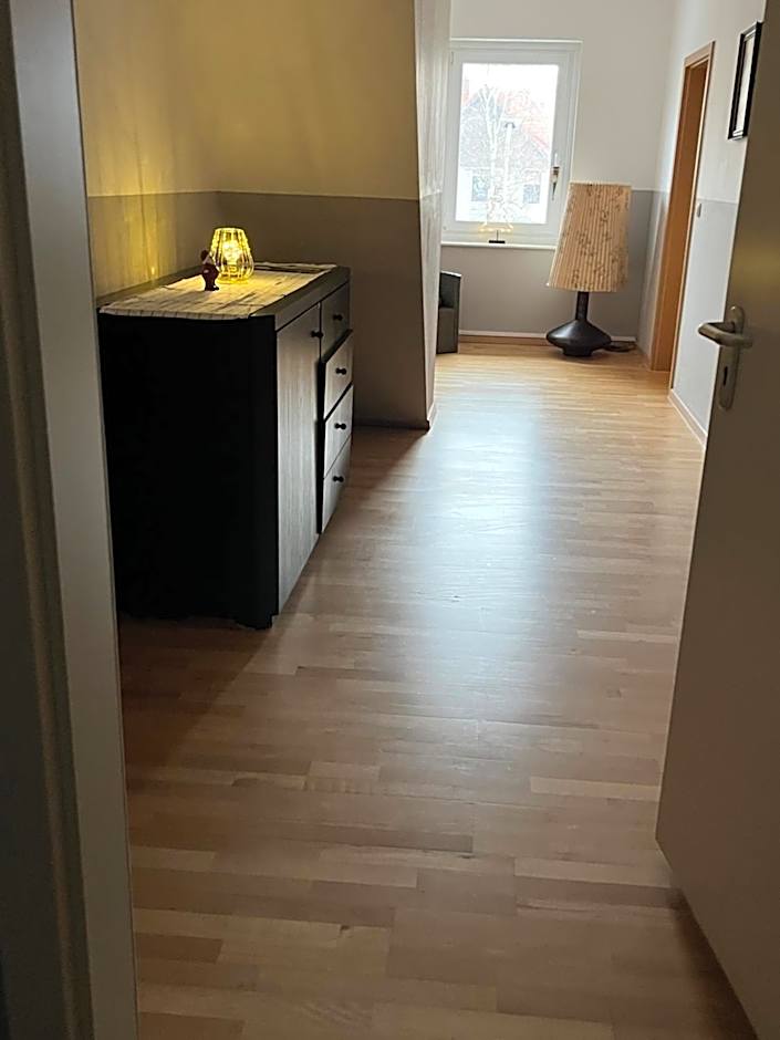 Doppelzimmer-Bad-Kühlschrank-Parkplatz-10