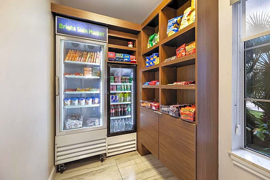 La Quinta Inn & Suites by Wyndham Alvin