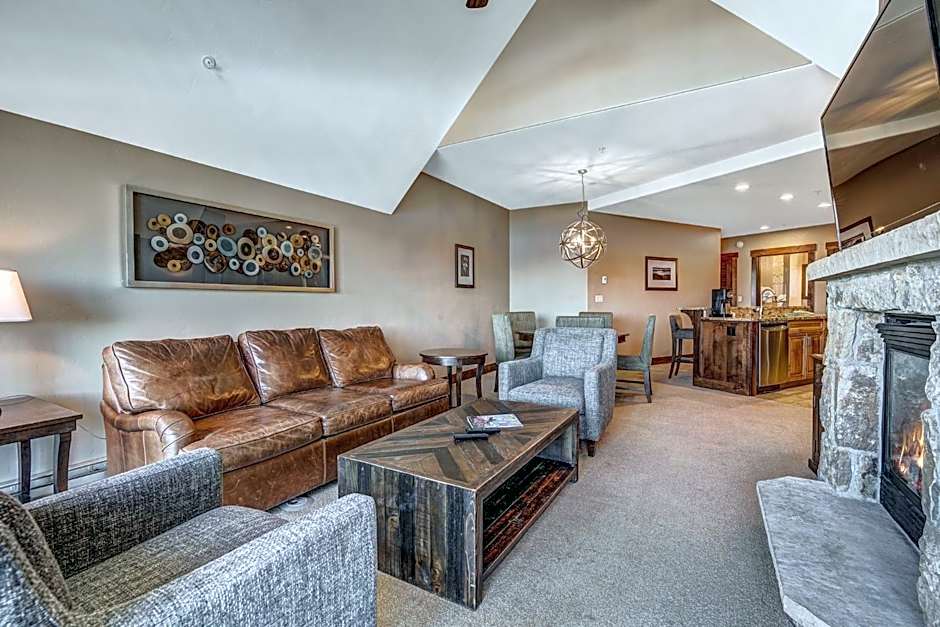 Crystal Peak Lodge By Vail Resorts