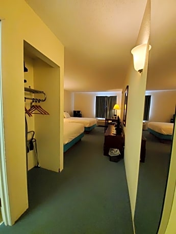 Standard Room, 2 Queen Beds