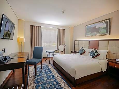 Deluxe Double Smoking