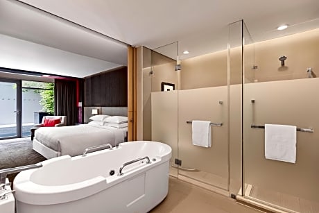 Suite, 1 Bedroom, Terrace (1 King Bed)