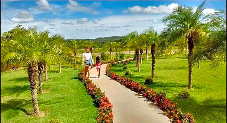 Lagoa Quente Flat Service -512B