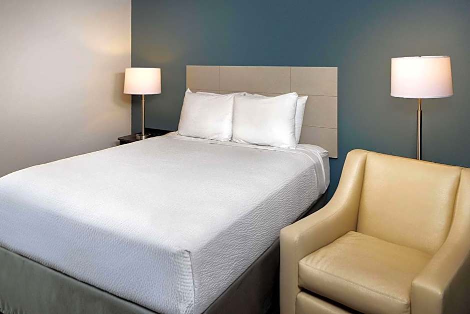 Woodspring Suites Houston IAH Airport