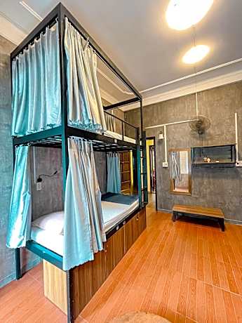 Bed in 6-Bed Mixed Dormitory Room