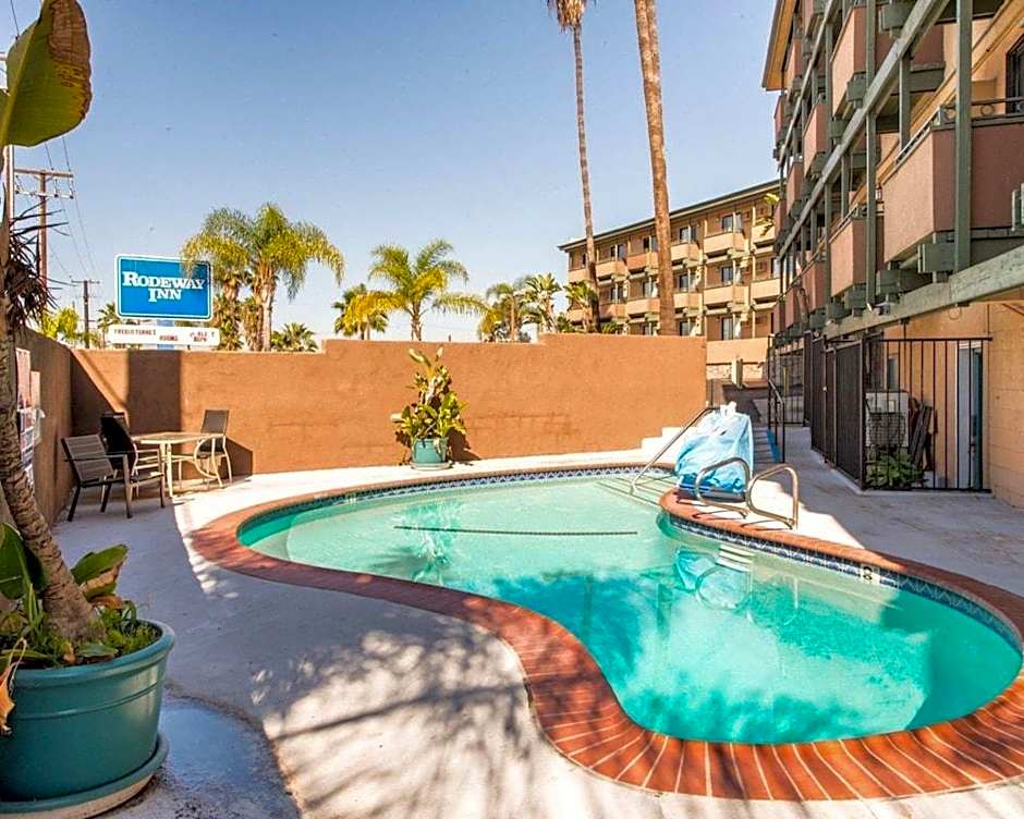 Queencity Inn