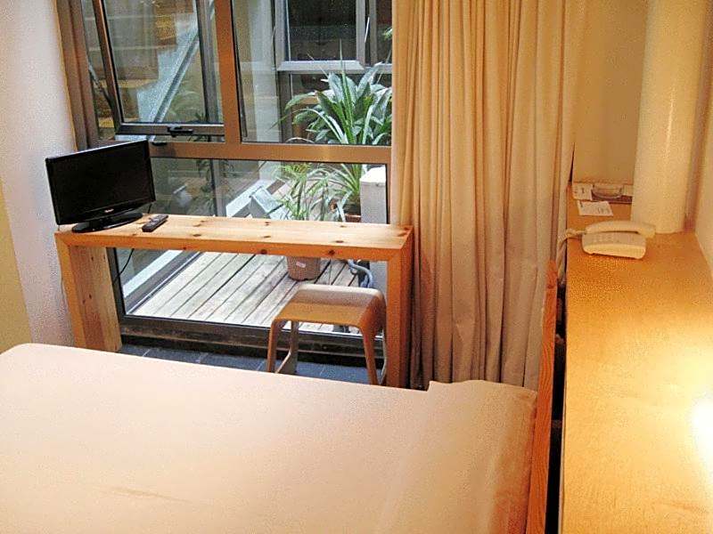 La Plaza II