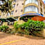 Hillside Plaza Hotel