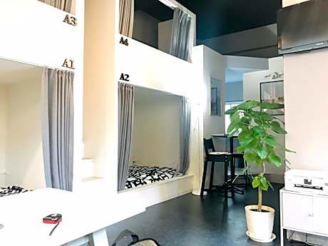 Single Bed in 6-Bed Dormitory Room