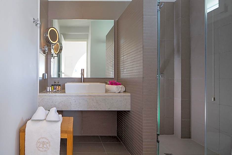 Poseidon Of Paros Resort & SPA