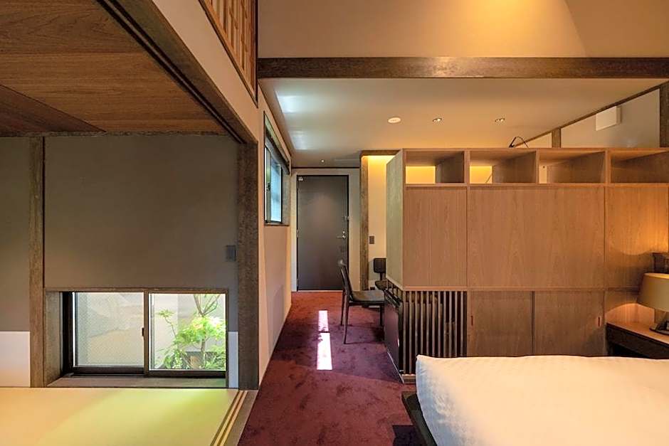 THE MACHIYA KAZAHAYA