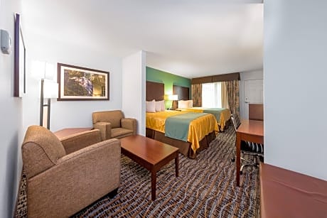 2 Queen Beds Suite