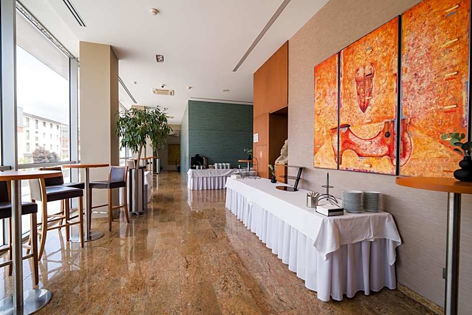 Mikado Hotel