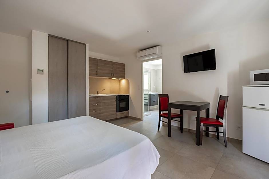 The Originals City, Hôtel Les Bastides du Gapeau