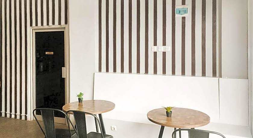 RedDoorz @ Capsule Inn Teuku Umar