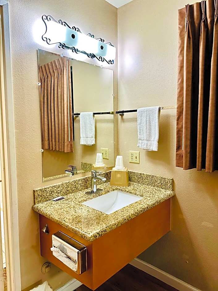 Franciscan Inn Motel