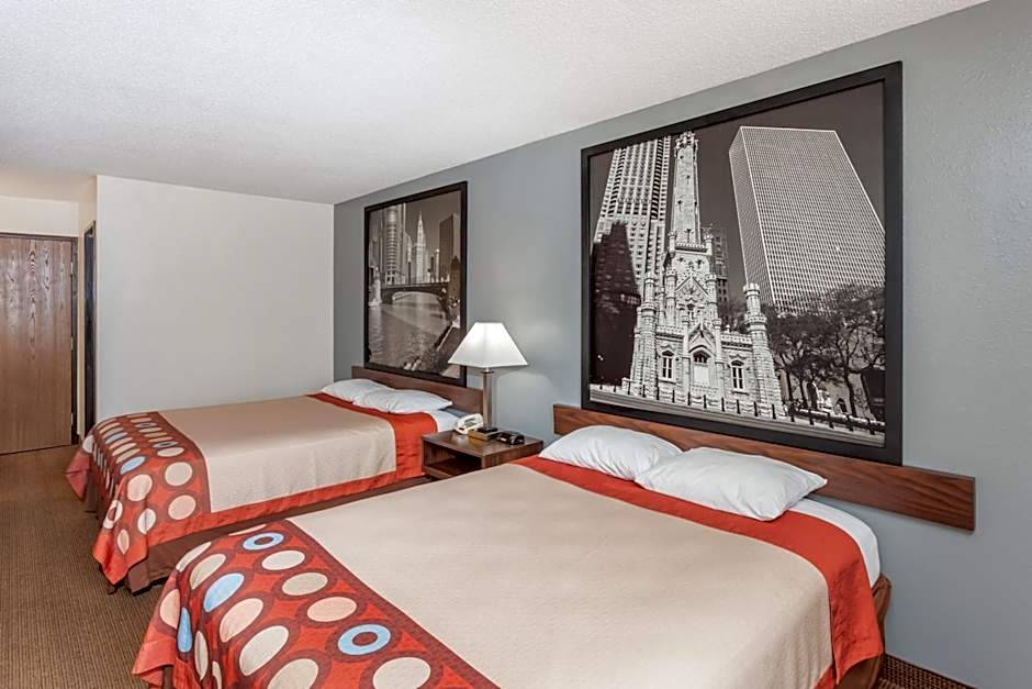 Super 8 by Wyndham Pekin/Peoria Area