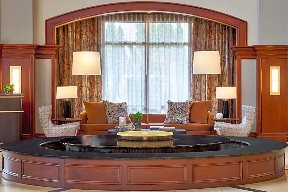 Renaissance Shoals Resort & Spa