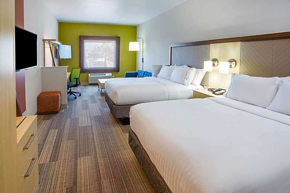 Holiday Inn Express & Suites Pahrump By IHG