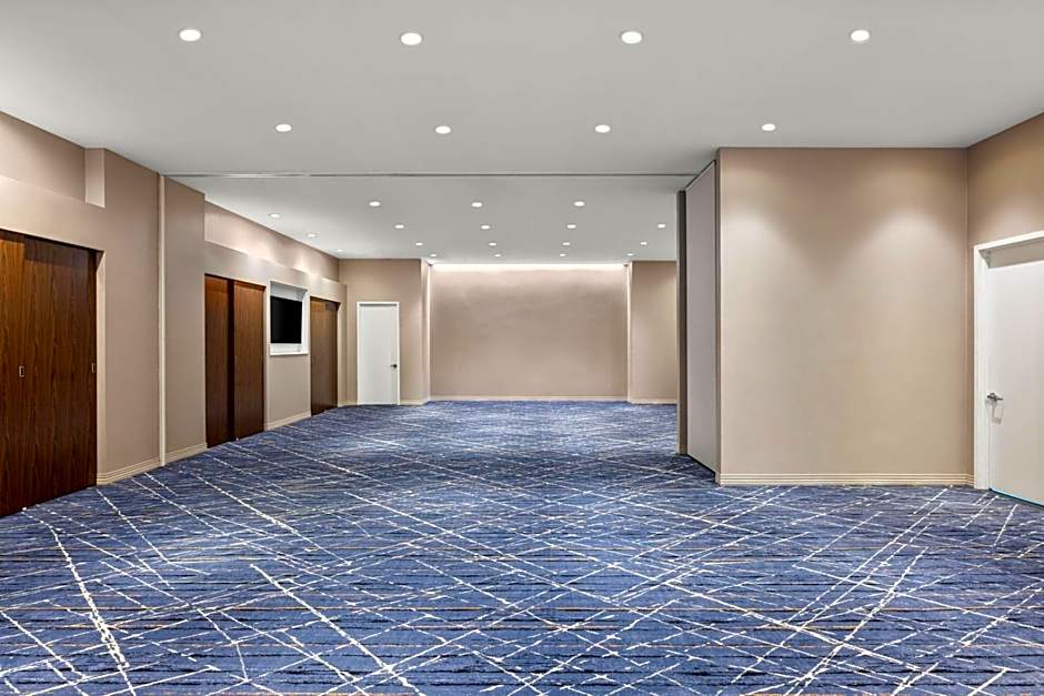 Residence Inn by Marriott New York The Bronx at Metro Center Atrium