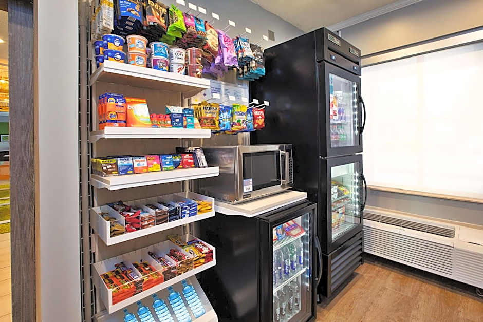 Spark by Hilton Walker Grand Rapids North