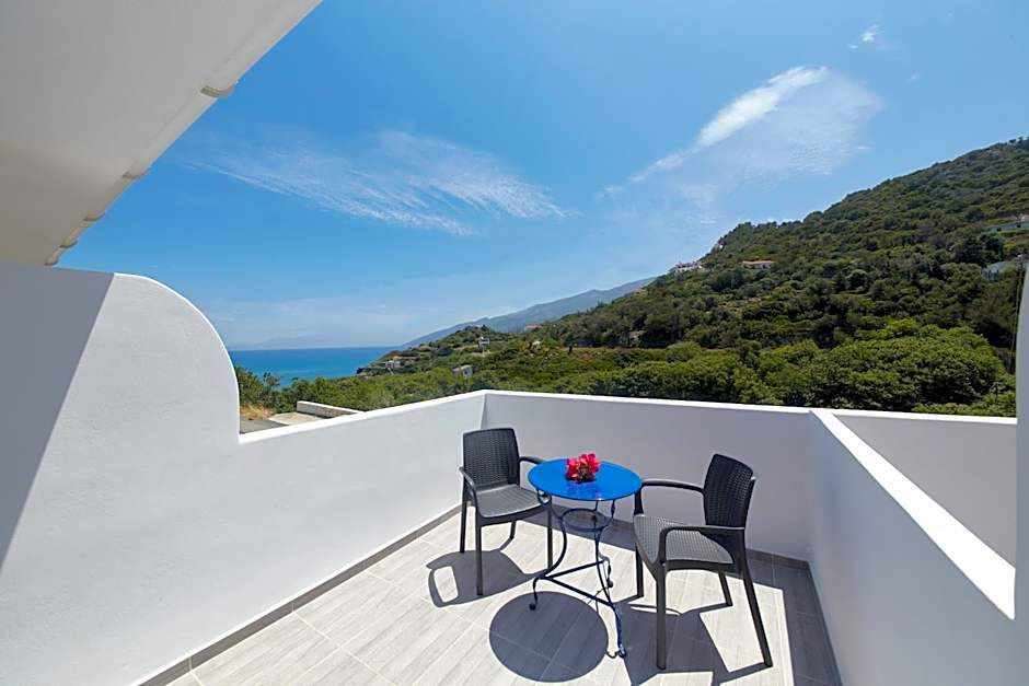 Kerame Studios & Apartments