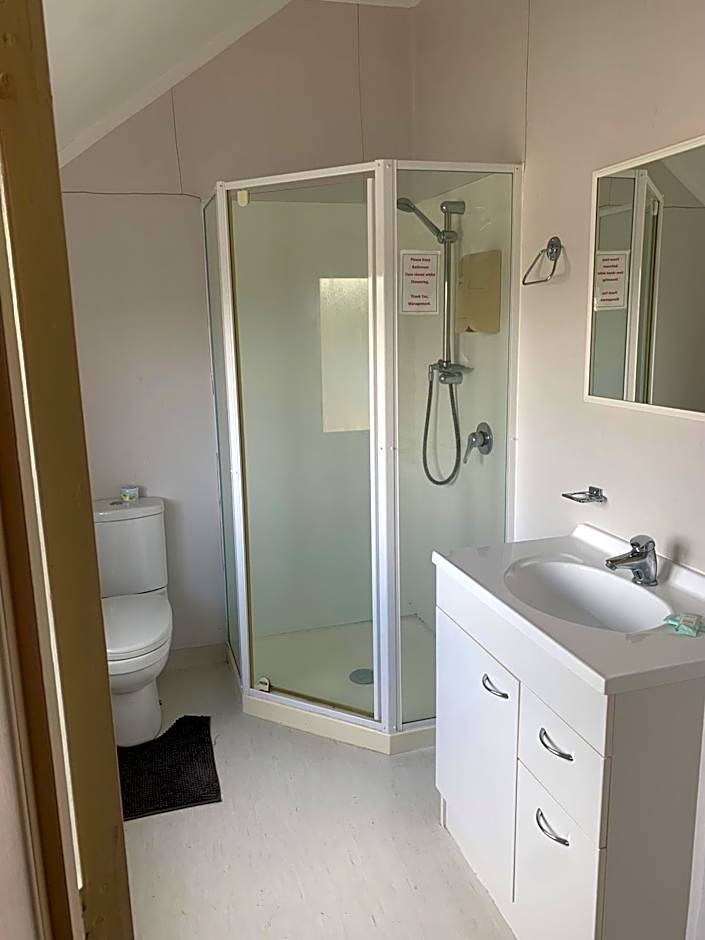 Ashhurst Deer N Duck Inn