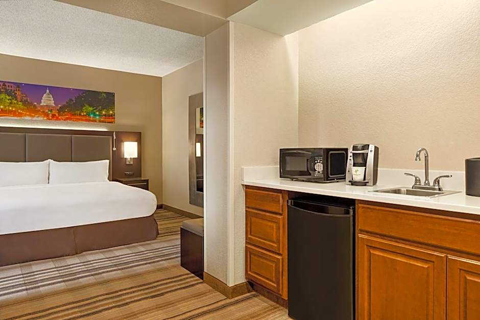 Holiday Inn Washington-Dulles International Airport By IHG
