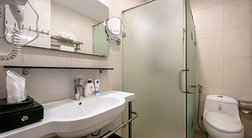 A25 Hotel - 15 Hang Than