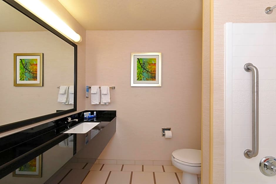 Fairfield Inn & Suites Bloomington