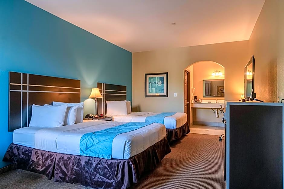 Moulton Inn & Suites By OYO