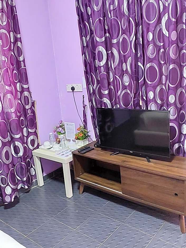 Photo 1 of 3 of Double Room