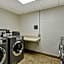 Hampton Inn By Hilton Detroit/Madison Heights/South Troy